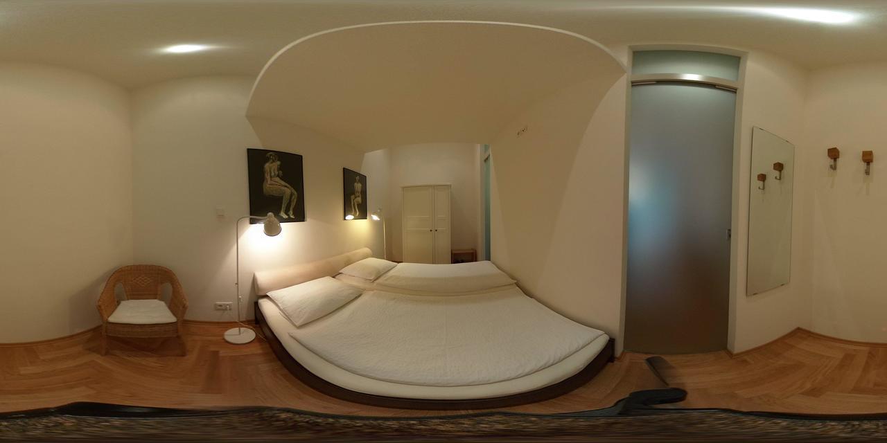 Ferienwohnung Leipzig Flossplatz Екстер'єр фото